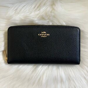Coach Black Zip Accordion Continental Wallet